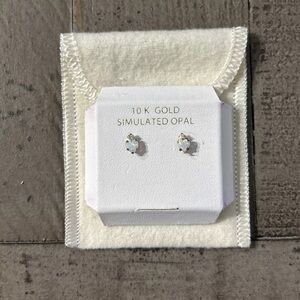 10k Yellow Gold Opal Stud Earrings With Crystal
